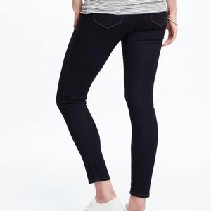 77% off - Maternity - Old Navy Skinny Jeans - EUC
